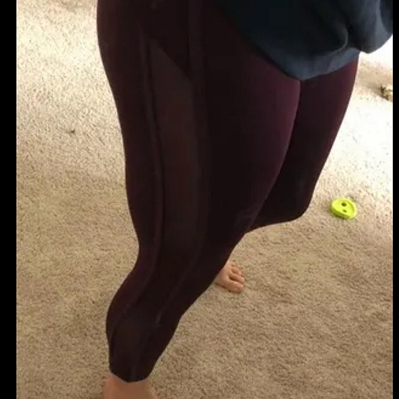 Aerie | High Rise Leggings with Mesh - Picture 5 of 5